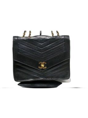 Chanel Stitch Leather Chain Shoulder Bag